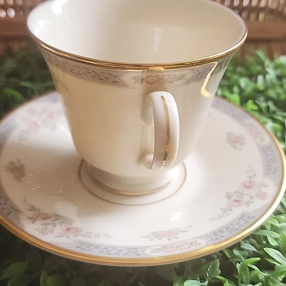 Romantic Feminine Lenox Somerset Teacup & Saucer